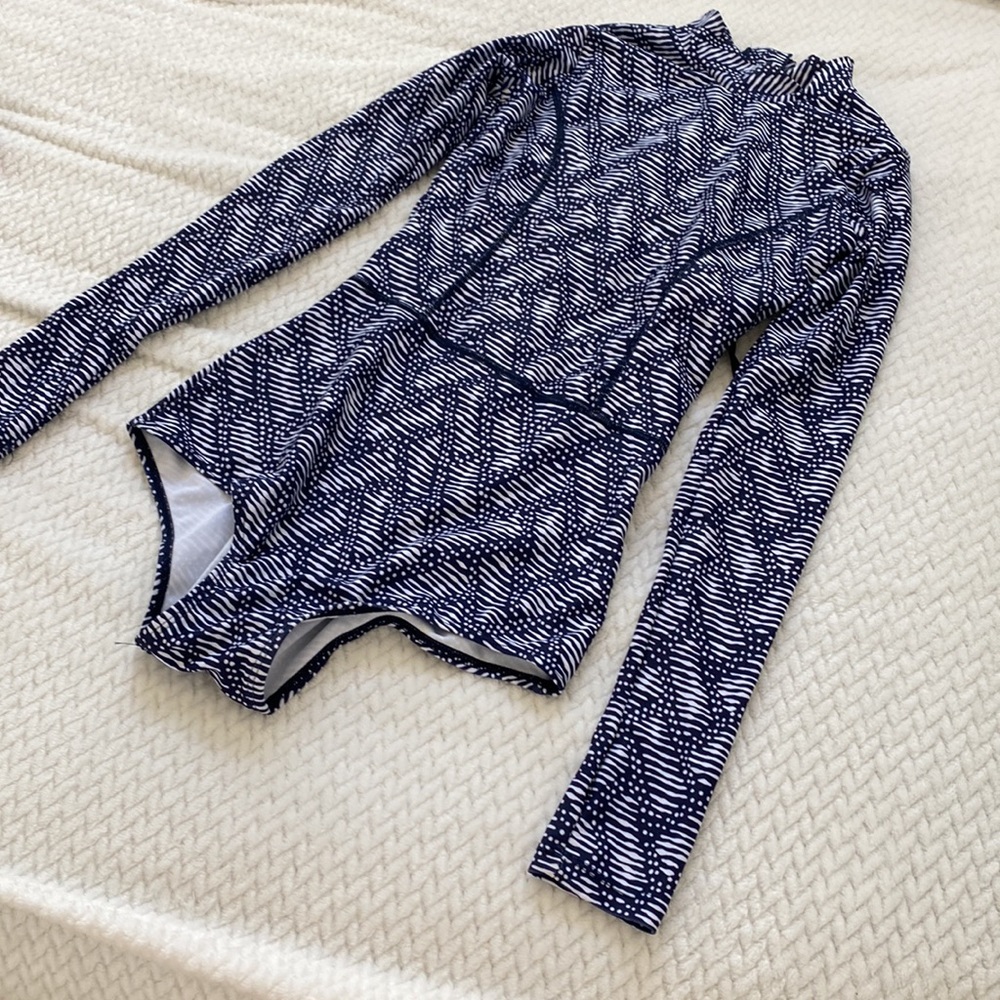 ⭐️3/$20 EUC Axesea Patterned Women Swim Long Sleeve One Piece/ Rashguard